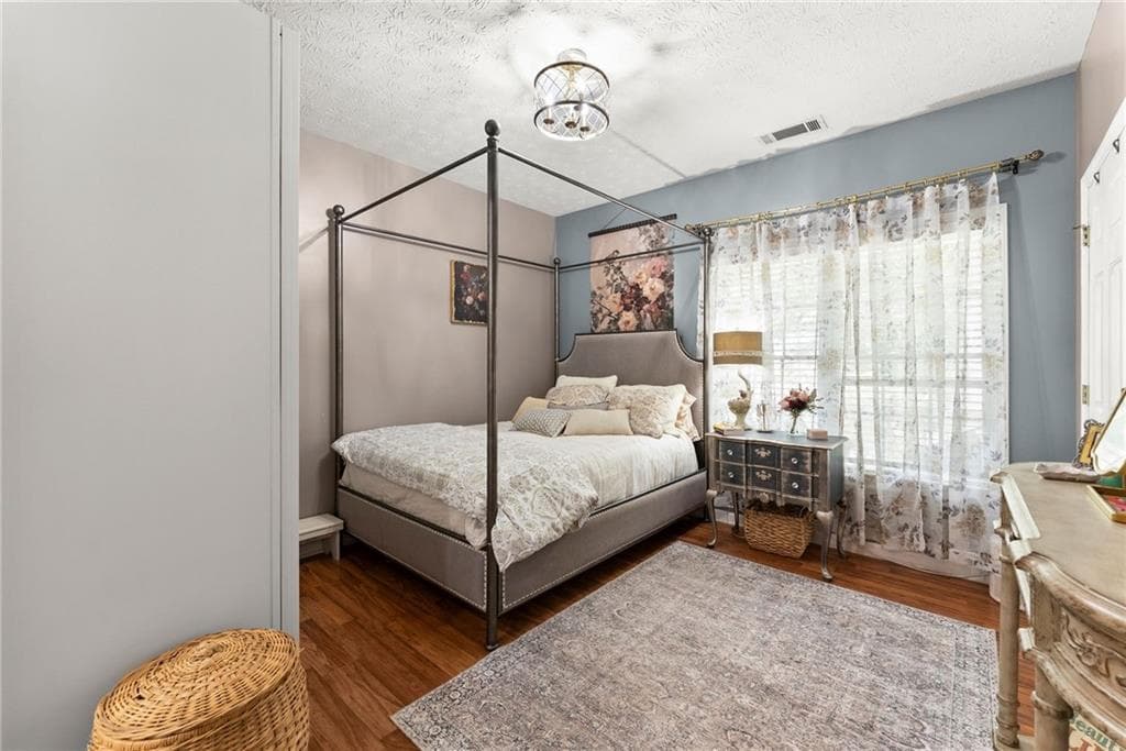 2 bedroom, 2 bathroom, 1,820 sq ft single family residence under contract at 3875 Stutz Street, Cumming, GA 30041 — photo 6