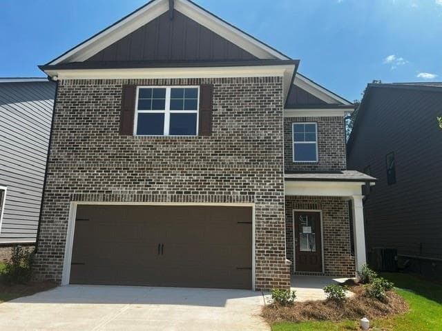 3 bedroom, 3 bathroom, 2,114 sq ft single family residence under contract at 3780 Ivy Cottage Drive, Snellville, GA 30039