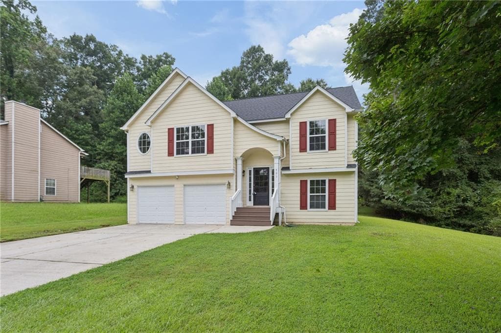 5 bedroom, 3 bathroom, 2,921 sq ft single family residence under contract at 785 Pinewood Drive, Marietta, GA 30064 — photo 3