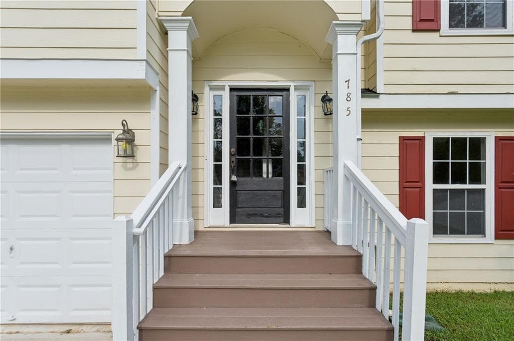 5 bedroom, 3 bathroom, 2,921 sq ft single family residence under contract at 785 Pinewood Drive, Marietta, GA 30064 — photo 4