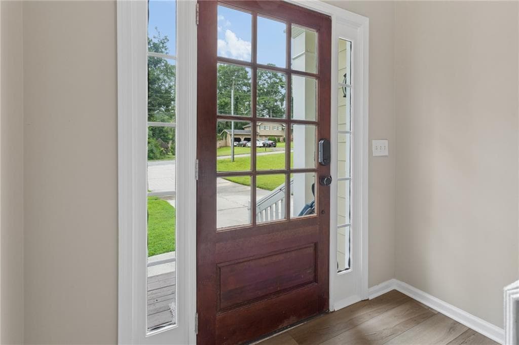 5 bedroom, 3 bathroom, 2,921 sq ft single family residence under contract at 785 Pinewood Drive, Marietta, GA 30064 — photo 6
