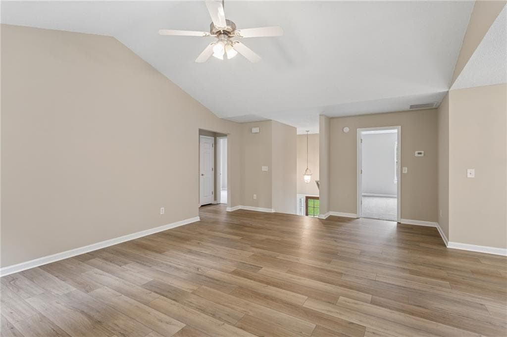 5 bedroom, 3 bathroom, 2,921 sq ft single family residence under contract at 785 Pinewood Drive, Marietta, GA 30064 — photo 10