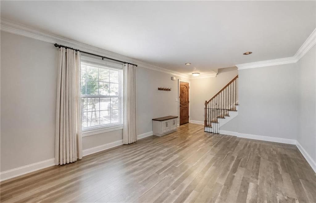 3 bedroom, 4 bathroom, 1,550 sq ft condominium for sale at 4430 Tilly Mill Road 908, Atlanta, GA 30360 — photo 3