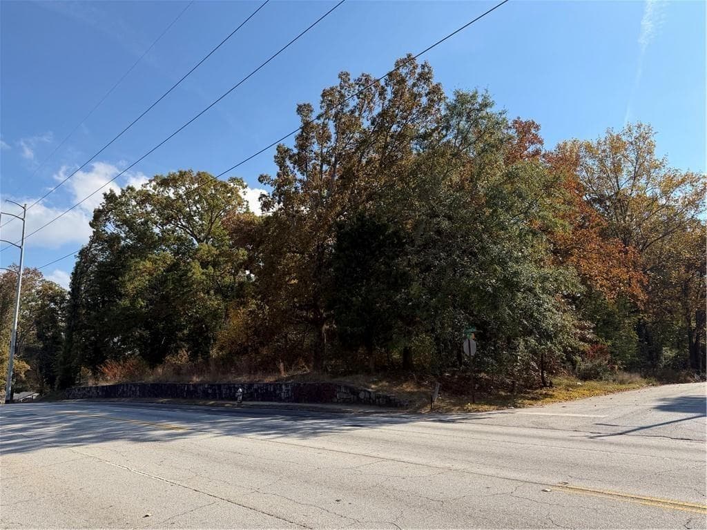 unimproved land for sale at 4819 Glenwood Road, Decatur, GA 30035 — photo 1 of 10