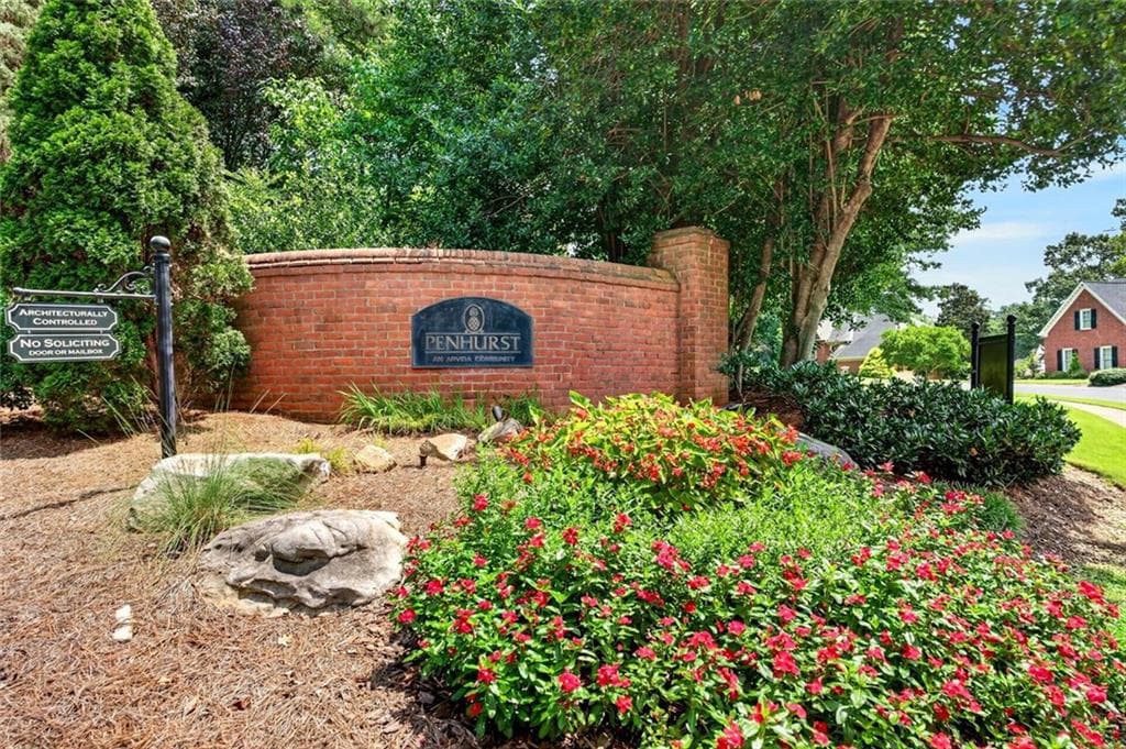 4 bedroom, 4 bathroom, 3,419 sq ft single family residence under contract at 4043 Penhurst Drive, Marietta, GA 30062 — photo 5