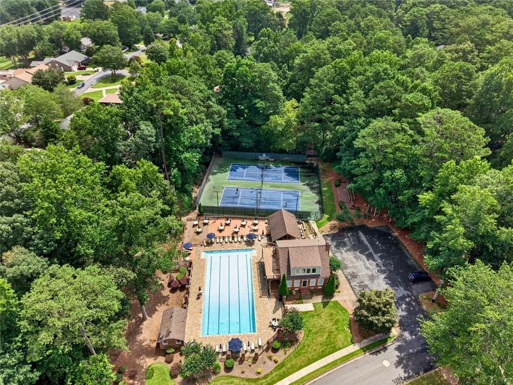 4 bedroom, 4 bathroom, 3,419 sq ft single family residence under contract at 4043 Penhurst Drive, Marietta, GA 30062 — photo 7