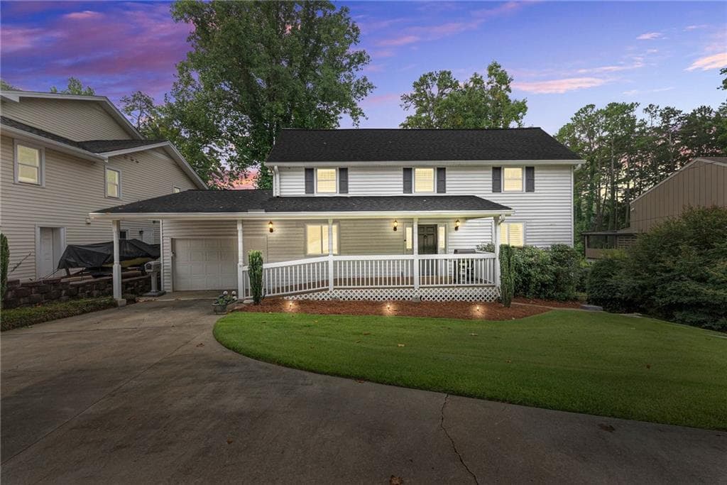4 bedroom, 4 bathroom, 3,197 sq ft single family residence for sale at 3430 Lake Shore Drive, Cumming, GA 30041 — photo 2
