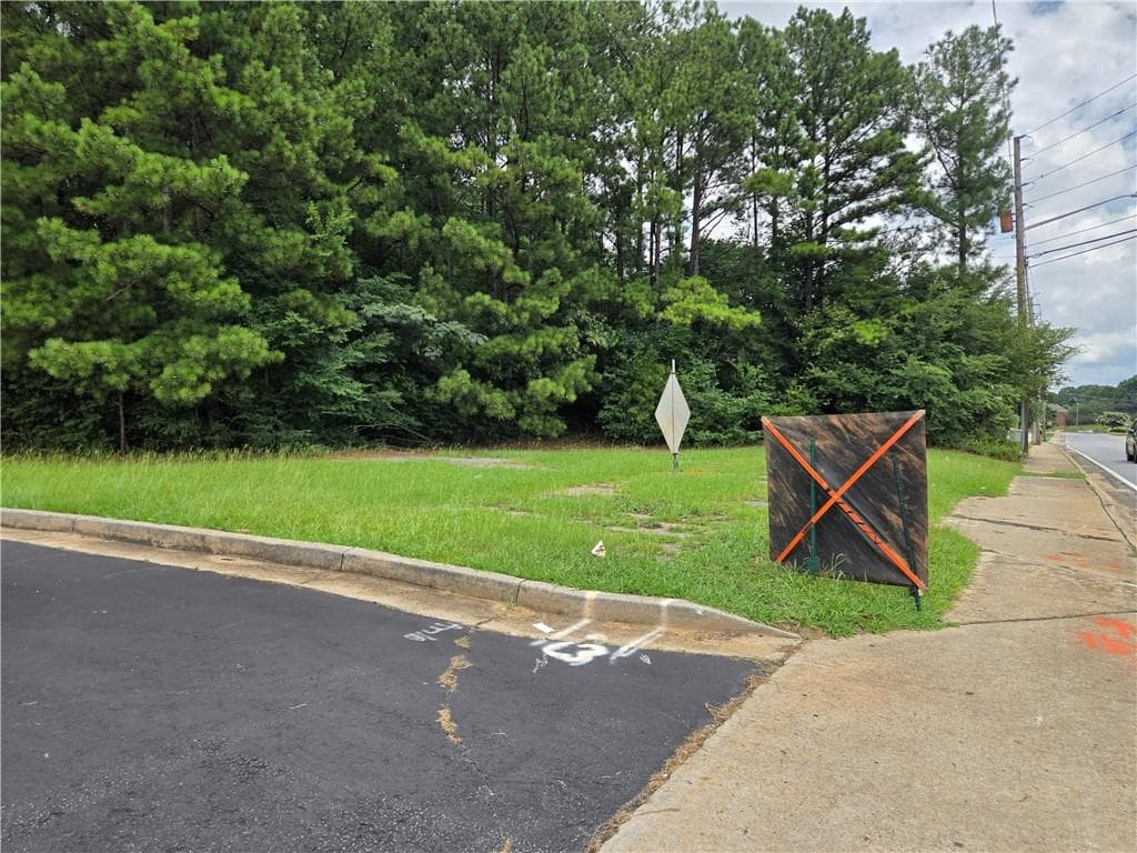 unimproved land for sale at 351 W Pike Street, Lawrenceville, GA 30046 — photo 2