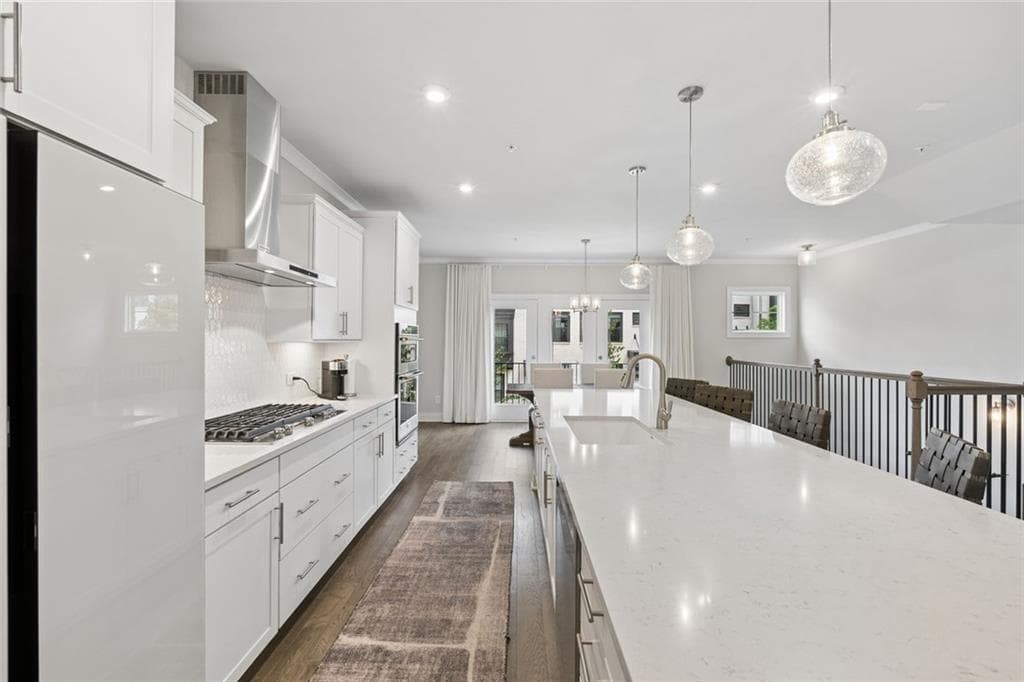 3 bedroom, 5 bathroom, 2,396 sq ft townhouse for sale at 547 Ember Lane, Atlanta, GA 30318 — photo 6