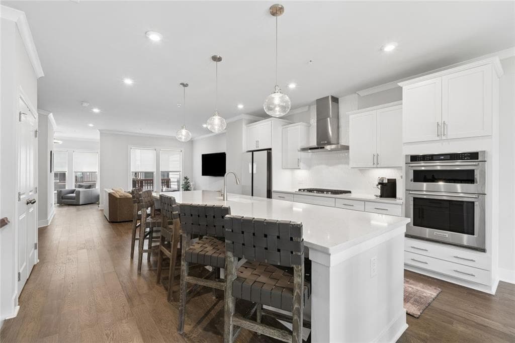 3 bedroom, 5 bathroom, 2,396 sq ft townhouse for sale at 547 Ember Lane, Atlanta, GA 30318 — photo 8