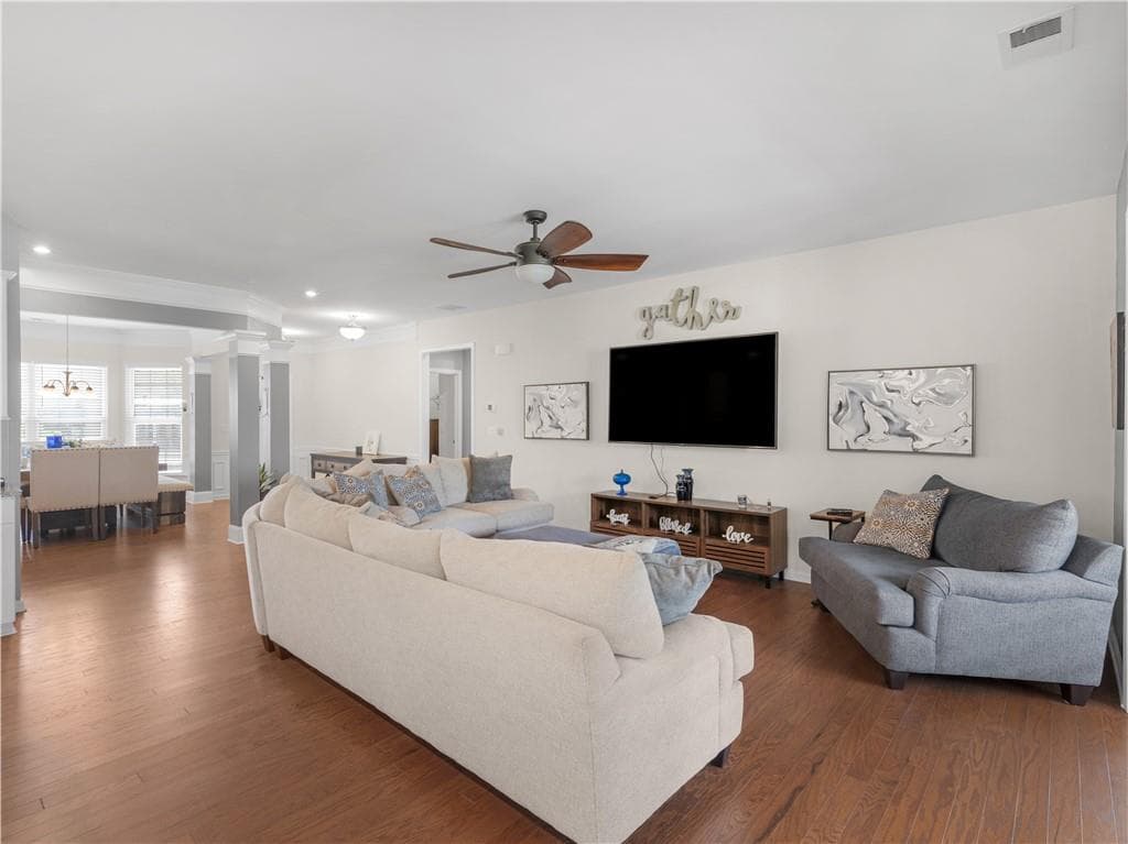 3 bedroom, 2 bathroom, 2,584 sq ft single family residence under contract at 203 Camelia Court, Griffin, GA 30223 — photo 8