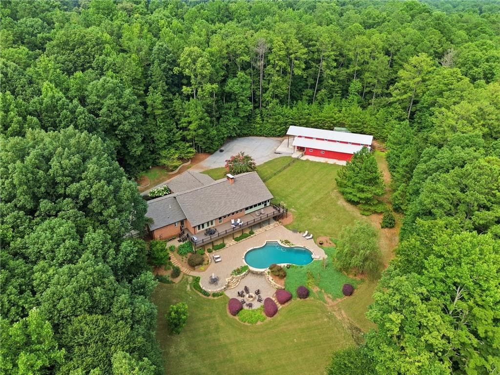 4 bedroom, 5 bathroom, 4,181 sq ft single family residence sold at 7255 Cowan Mill Road, Winston, GA 30187