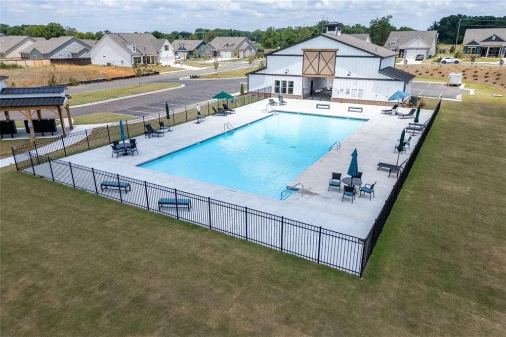 2 bedroom, 2 bathroom, 2,548 sq ft single family residence for sale at 238 Oakdale Road, Jefferson, GA 30549 — photo 3