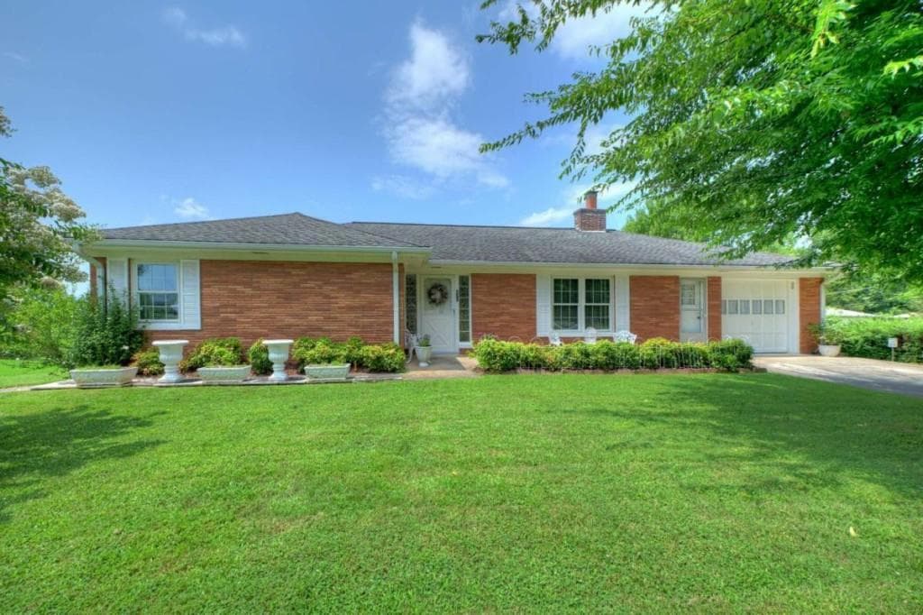 3 bedroom, 2 bathroom, 1,796 sq ft single family residence for sale at 210 Lavista Drive, Blue Ridge, GA 30513