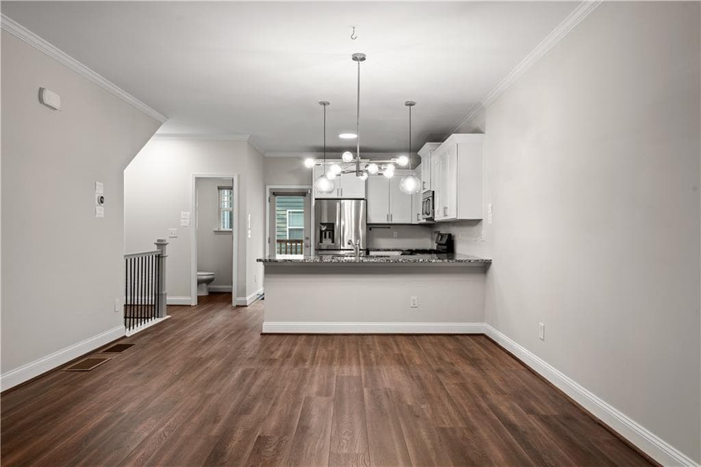 3 bedroom, 4 bathroom, 1,306 sq ft townhouse for sale at 1365 Memorial Drive 13, Atlanta, GA 30317 — photo 4