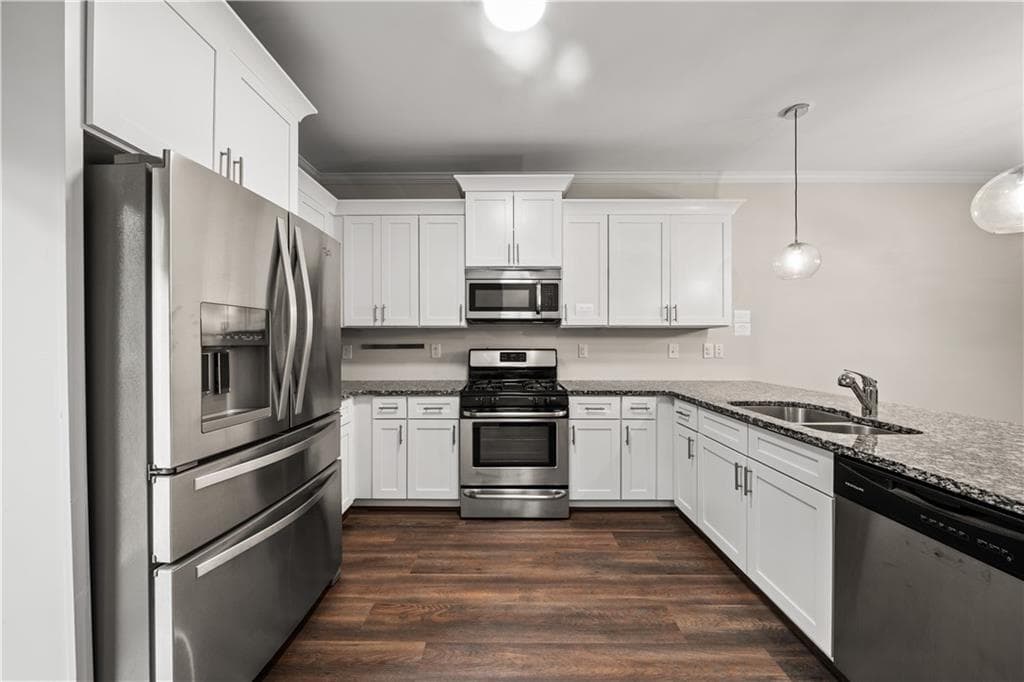 3 bedroom, 4 bathroom, 1,306 sq ft townhouse for sale at 1365 Memorial Drive 13, Atlanta, GA 30317 — photo 9