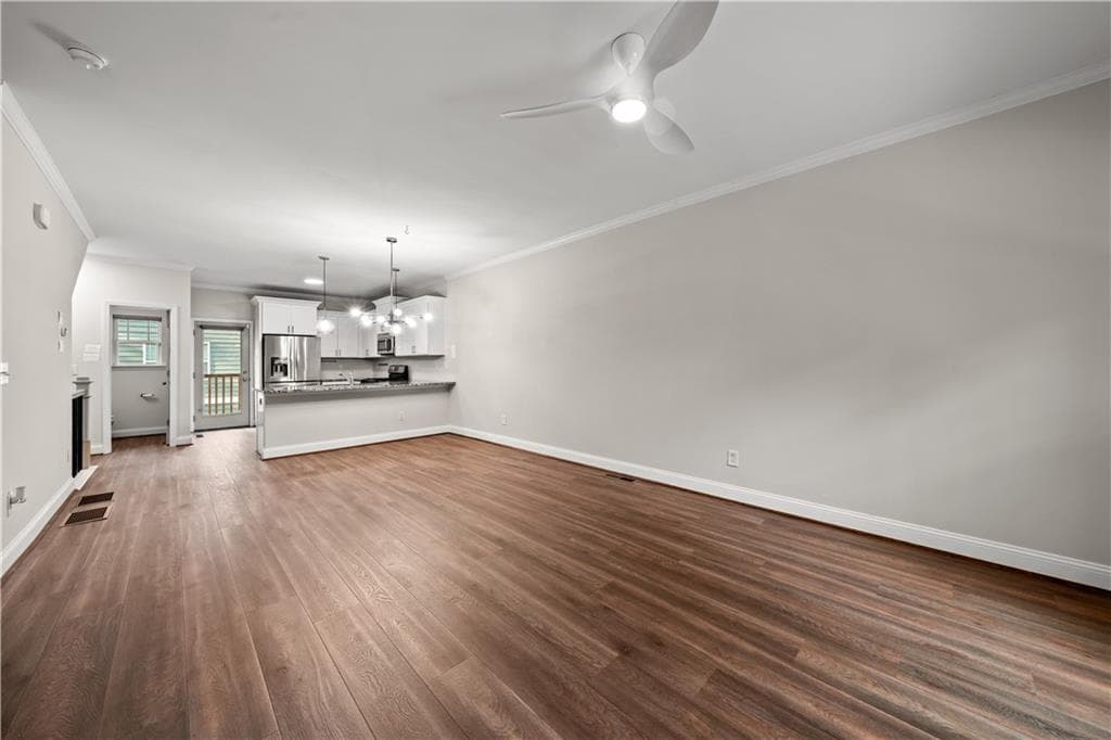 3 bedroom, 4 bathroom, 1,306 sq ft townhouse for sale at 1365 Memorial Drive 13, Atlanta, GA 30317 — photo 6