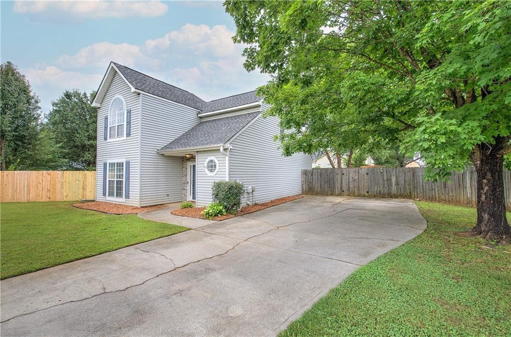 2 bedroom, 2 bathroom, 1,568 sq ft single family residence for sale at 15 Norland Court, Cartersville, GA 30121 — photo 2