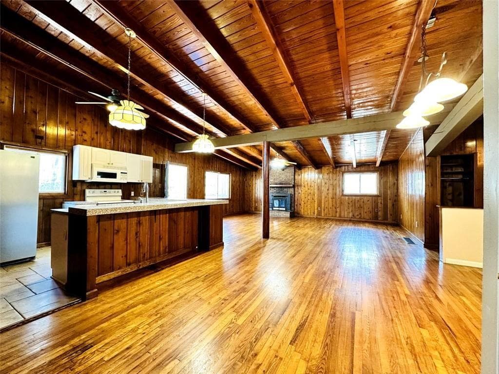 5 bedroom, 5 bathroom, 2,540 sq ft single family residence for sale at 504 N Little Victoria Road, Woodstock, GA 30189 — photo 4