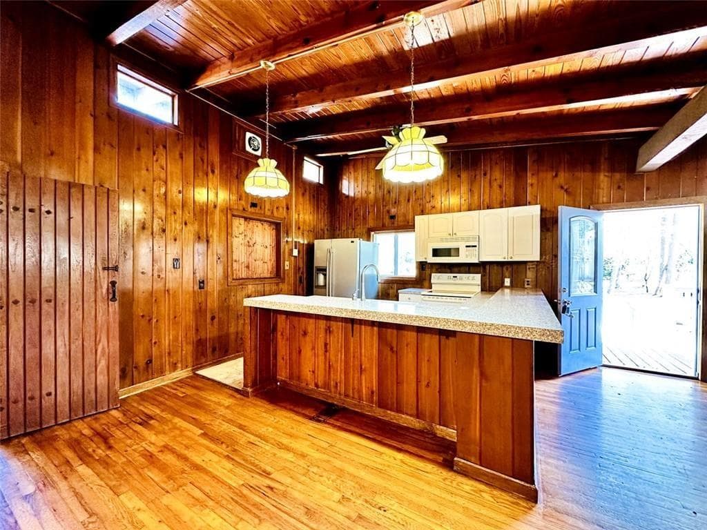 5 bedroom, 5 bathroom, 2,540 sq ft single family residence for sale at 504 N Little Victoria Road, Woodstock, GA 30189 — photo 6