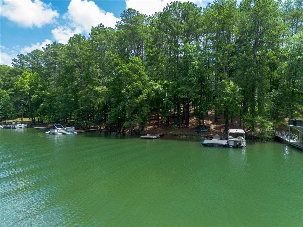 5 bedroom, 5 bathroom, 2,540 sq ft single family residence for sale at 504 N Little Victoria Road, Woodstock, GA 30189