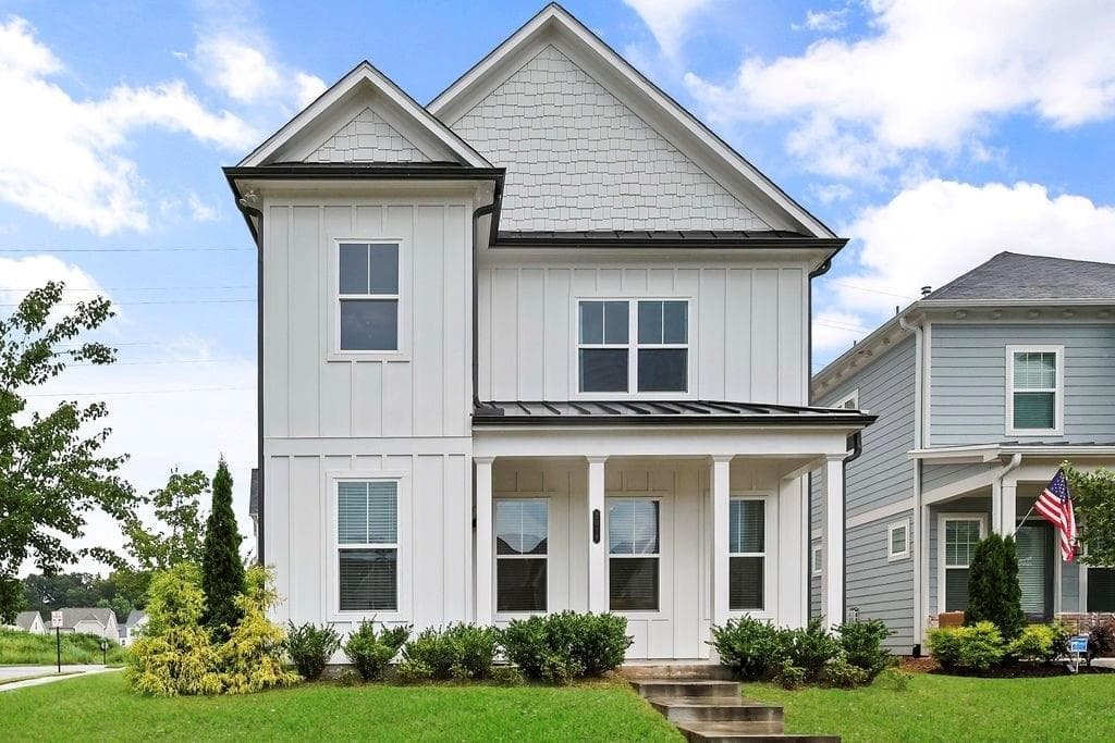 3 bedroom, 3 bathroom, 2,118 sq ft single family residence for rent at 2018 Cobblestone Way, Atlanta, GA 30318 for $3,350 a month — photo 1 of 35