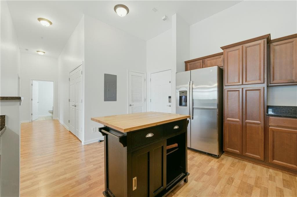 2 bedroom, 2 bathroom, 1,153 sq ft townhouse for rent at 4805 W Village Way 1000, Smyrna, GA 30080 for $2,200 a month — photo 2