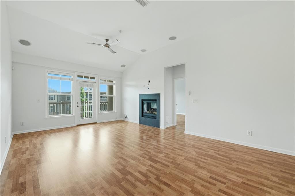 2 bedroom, 2 bathroom, 1,153 sq ft townhouse for rent at 4805 W Village Way 1000, Smyrna, GA 30080 for $2,200 a month — photo 7