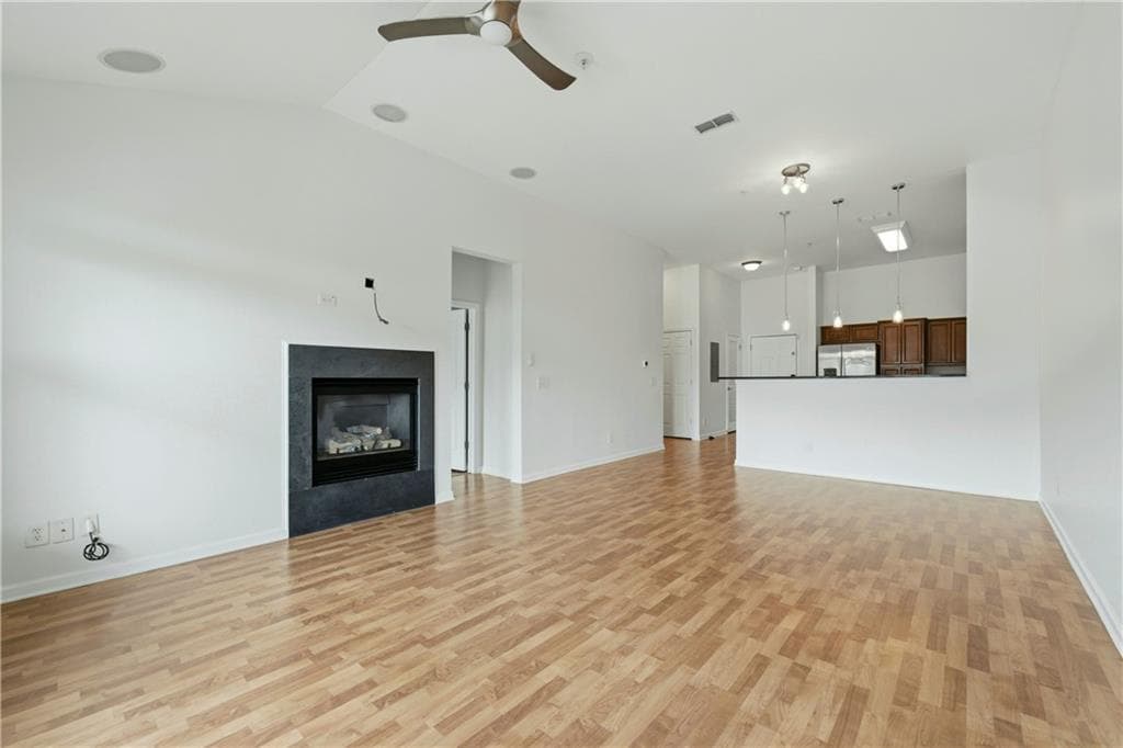 2 bedroom, 2 bathroom, 1,153 sq ft townhouse for rent at 4805 W Village Way 1000, Smyrna, GA 30080 for $2,200 a month — photo 8