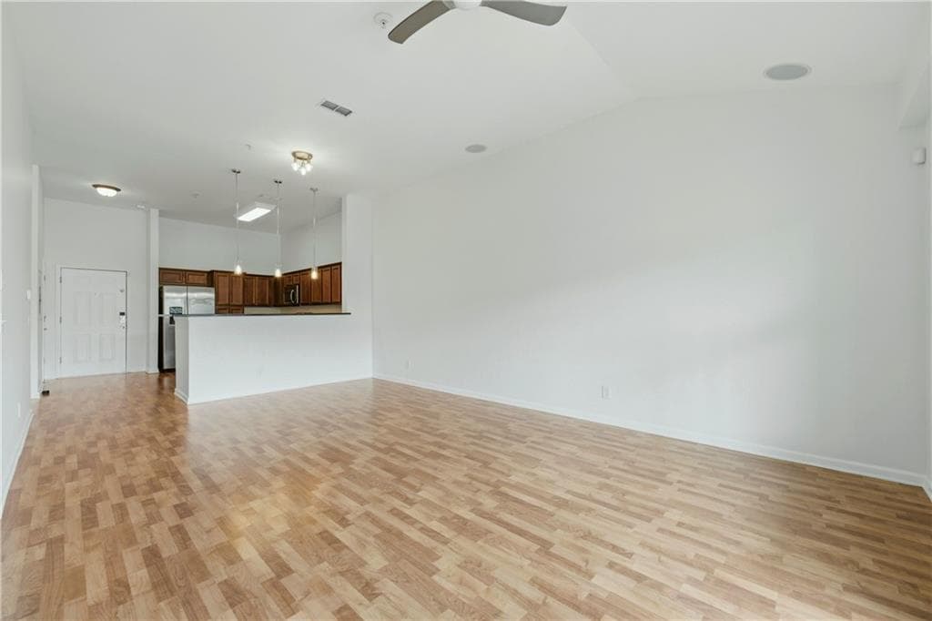 2 bedroom, 2 bathroom, 1,153 sq ft townhouse for rent at 4805 W Village Way 1000, Smyrna, GA 30080 for $2,200 a month — photo 9