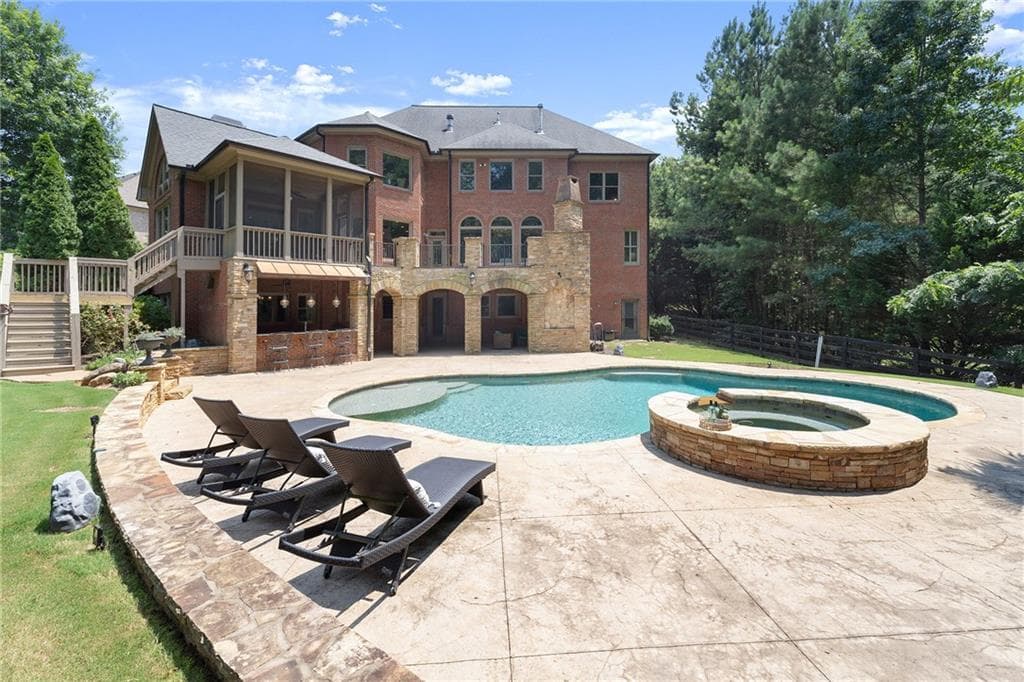 6 bedroom, 8 bathroom, 7,471 sq ft single family residence for sale at 485 Arcaro Drive, Milton, GA 30004 — photo 2