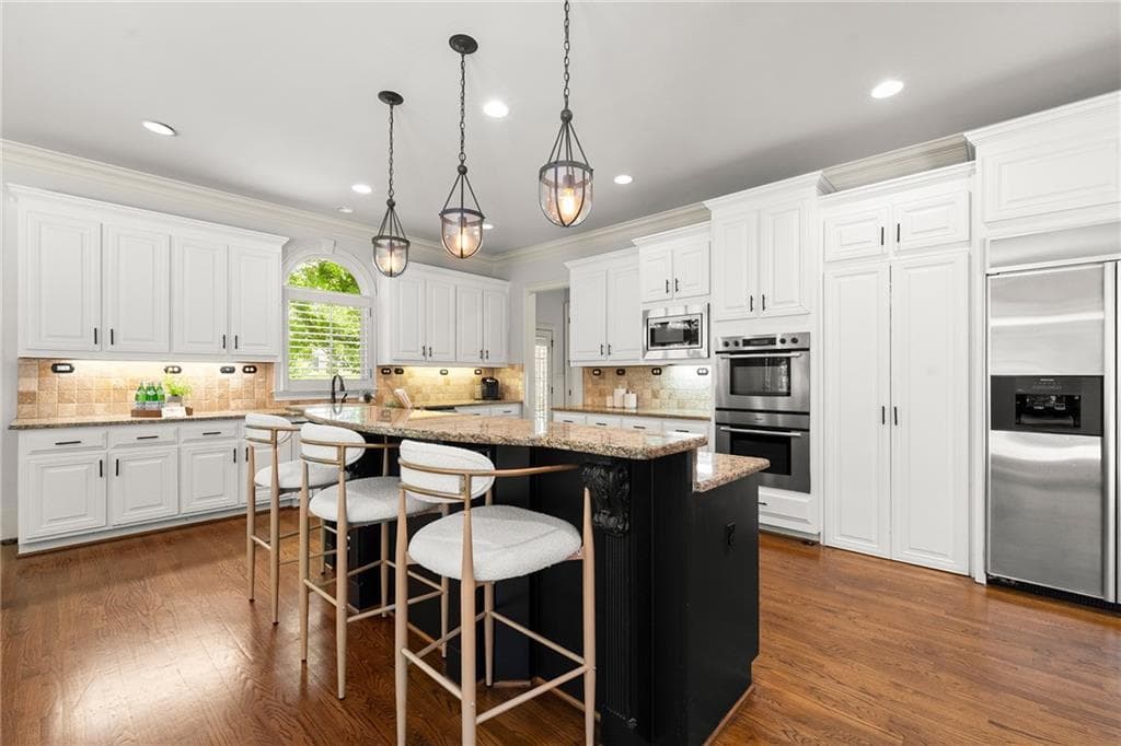 6 bedroom, 8 bathroom, 7,471 sq ft single family residence for sale at 485 Arcaro Drive, Milton, GA 30004 — photo 10