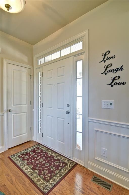 5 bedroom, 5 bathroom, 5,407 sq ft single family residence for sale at 503 Lakeview Court, Woodstock, GA 30188 — photo 4