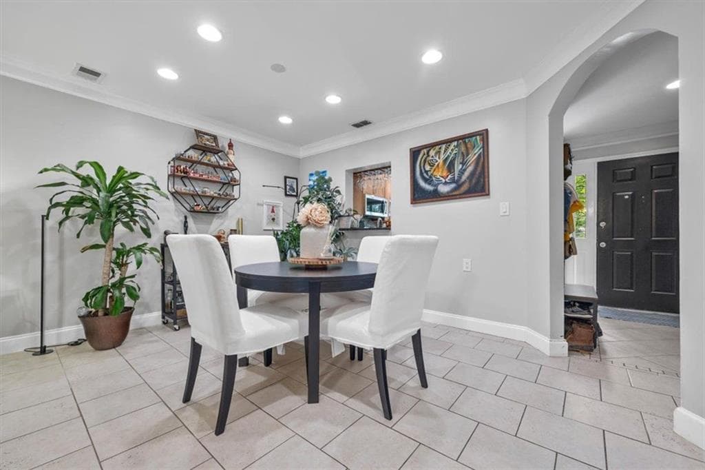 3 bedroom, 3 bathroom, 1,498 sq ft townhouse under contract at 716 McGill Place, Atlanta, GA 30312 — photo 5