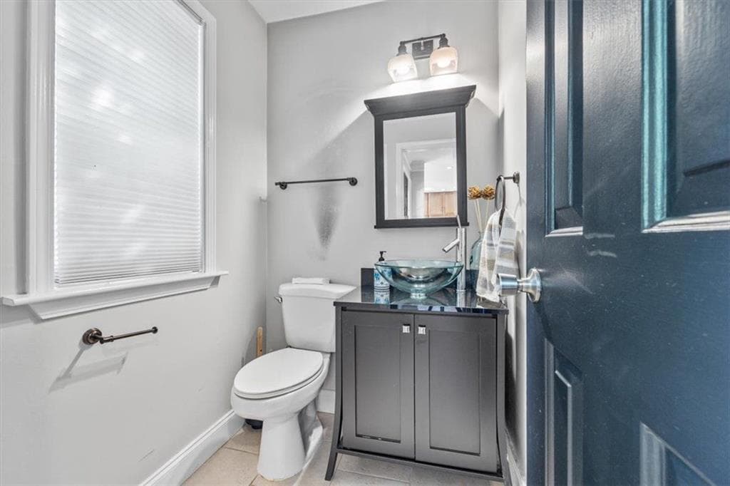 3 bedroom, 3 bathroom, 1,498 sq ft townhouse under contract at 716 McGill Place, Atlanta, GA 30312 — photo 9