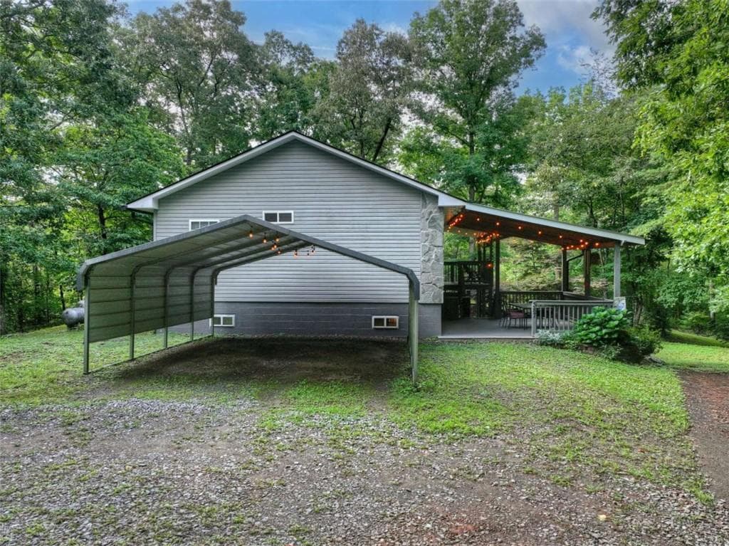 5 bedroom, 3 bathroom, 2,912 sq ft single family residence under contract at 387 Ruby Lane, Mineral Bluff, GA 30559