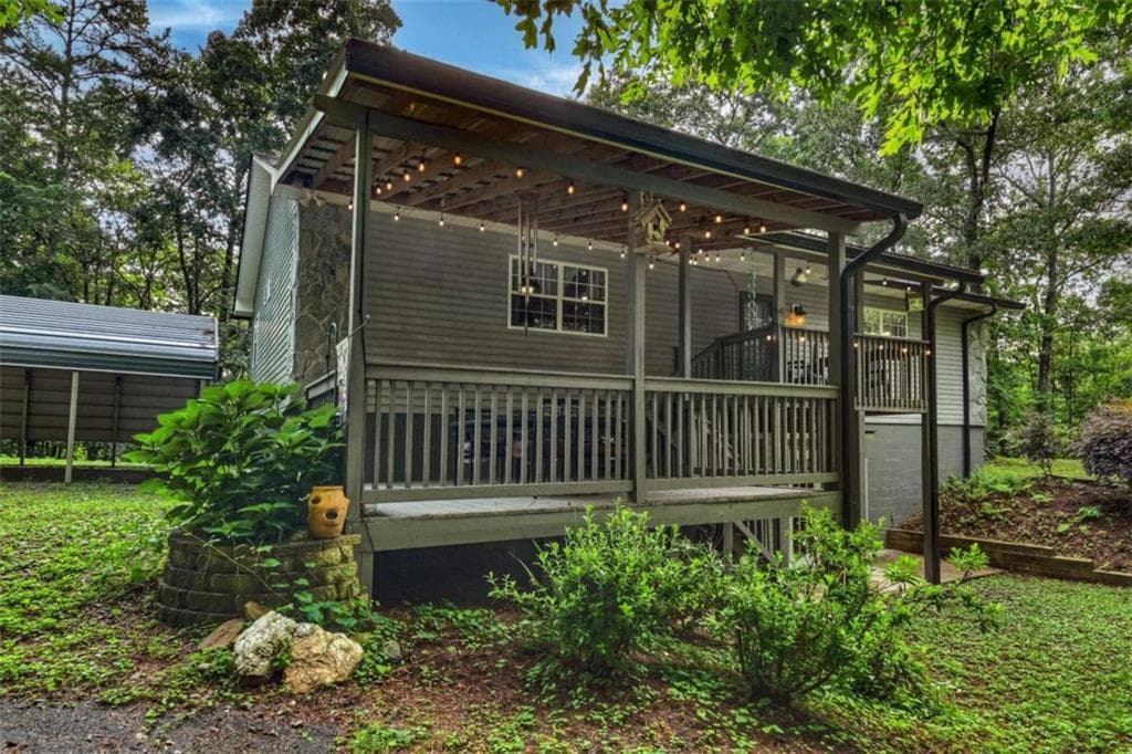 5 bedroom, 3 bathroom, 2,912 sq ft single family residence under contract at 387 Ruby Lane, Mineral Bluff, GA 30559 — photo 2