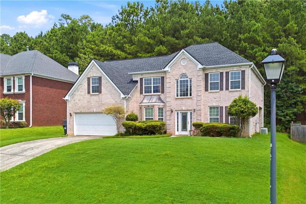 4 bedroom, 3 bathroom, 2,821 sq ft single family residence for rent at 3032 MockingBird Lane, East Point, GA 30344 for $2,850 a month — photo 2
