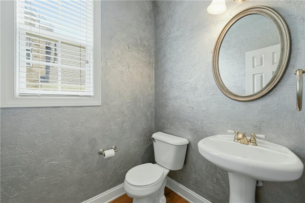 4 bedroom, 3 bathroom, 2,821 sq ft single family residence for rent at 3032 MockingBird Lane, East Point, GA 30344 for $2,850 a month — photo 10