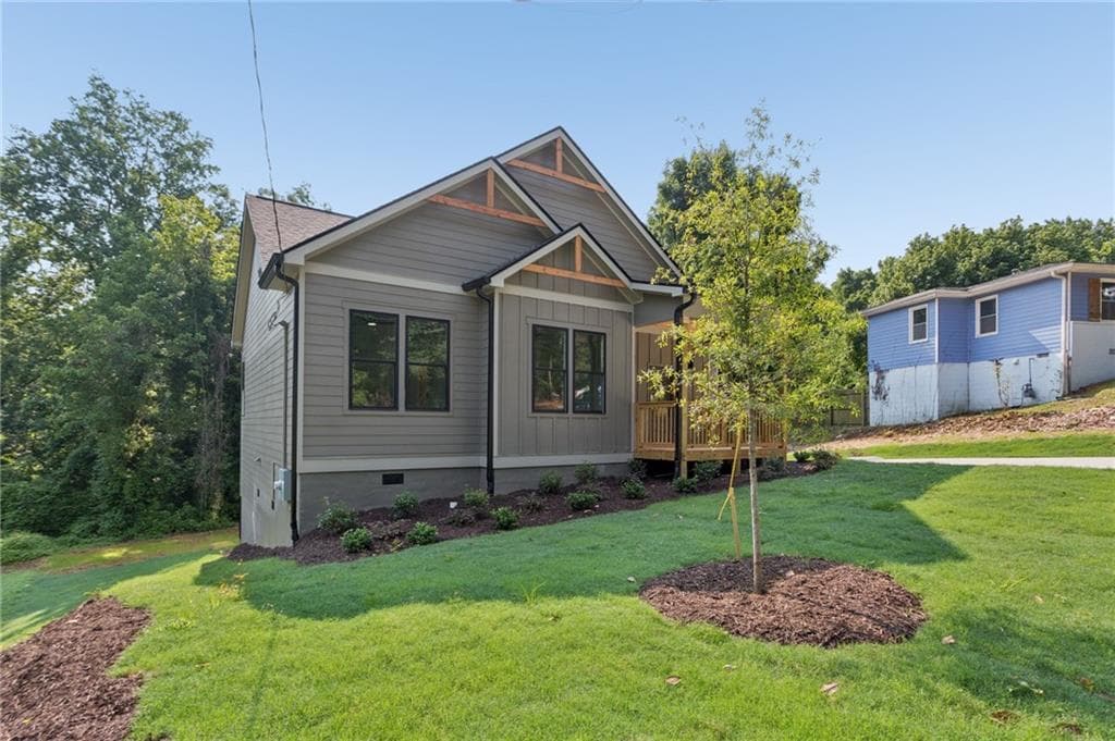 3 bedroom, 2 bathroom, 1,670 sq ft single family residence for sale at 2782 Mango Circle, Atlanta, GA 30318