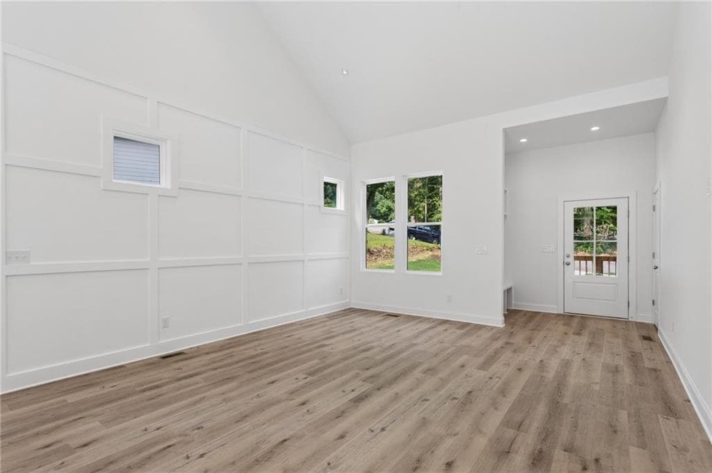 3 bedroom, 2 bathroom, 1,670 sq ft single family residence for sale at 2782 Mango Circle, Atlanta, GA 30318 — photo 9
