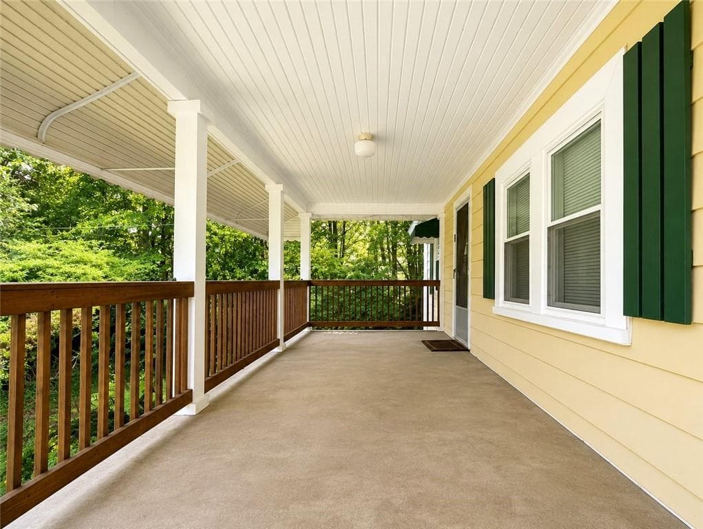 2 bedroom, 1 bathroom, 1,130 sq ft single family residence for rent at 1360 Cunningham Road, Marietta, GA 30008 for $1,350 a month — photo 4