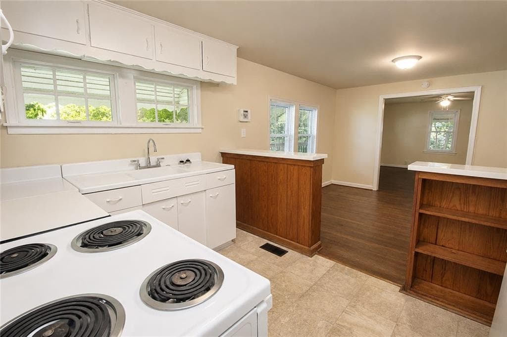 2 bedroom, 1 bathroom, 1,130 sq ft single family residence for rent at 1360 Cunningham Road, Marietta, GA 30008 for $1,350 a month — photo 6