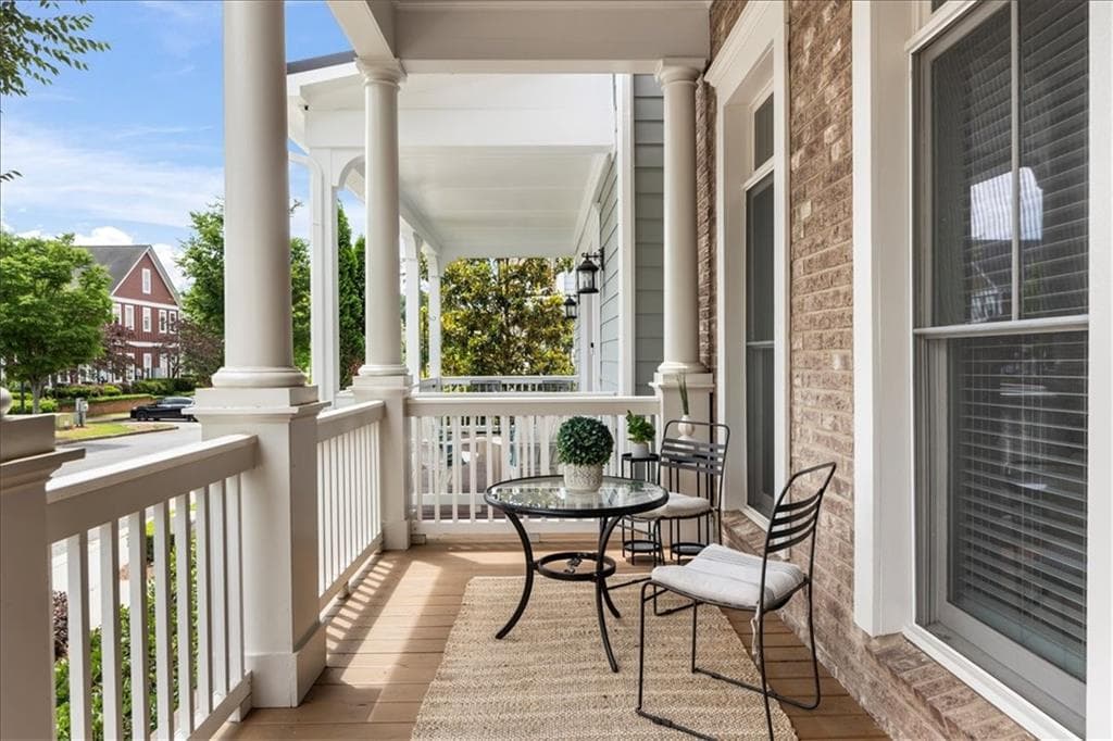 4 bedroom, 4 bathroom, 2,312 sq ft townhouse for rent at 1233 Parkstead Lane, Alpharetta, GA 30004 for $4,500 a month — photo 3