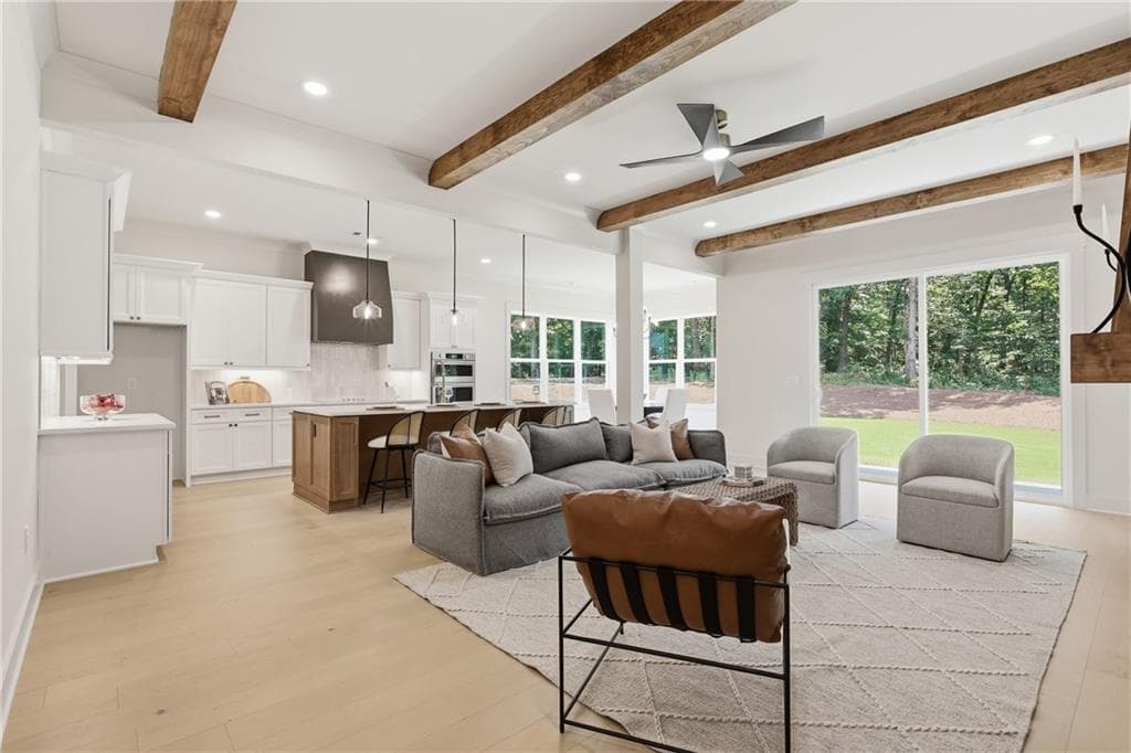 4 bedroom, 3 bathroom, 3,135 sq ft single family residence under contract at 7604 Fern Lane, Lula, GA 30554 — photo 3