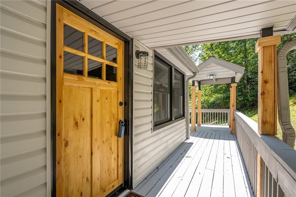 2 bedroom, 2 bathroom, 1,074 sq ft single family residence for sale at 225 Cherokee Circle, Ellijay, GA 30536 — photo 2