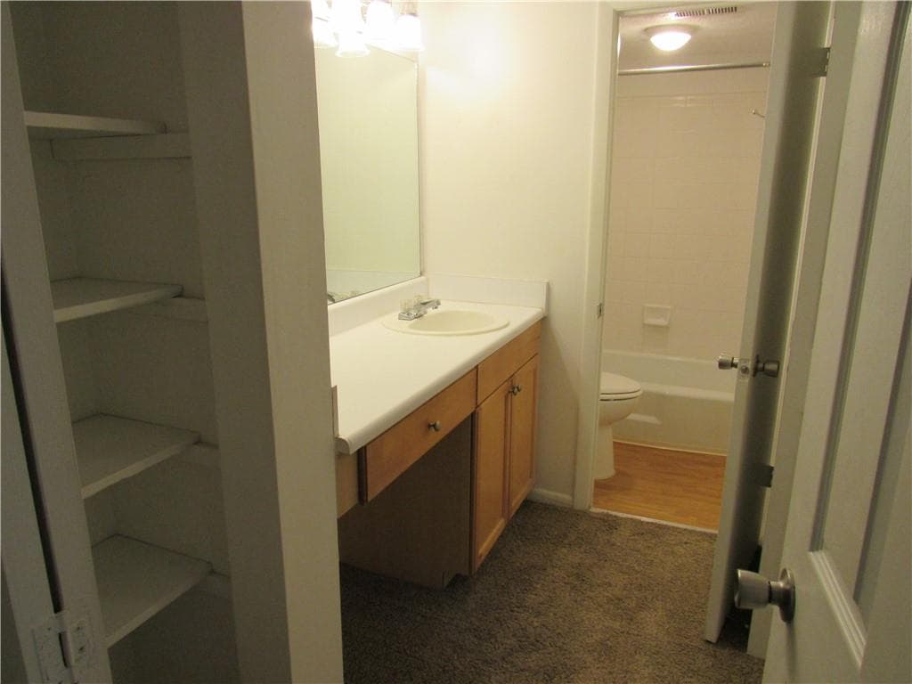 1 bedroom, 1 bathroom, 525 sq ft condominium for sale at 1150 Collier Road K-2, Atlanta, GA 30318 — photo 10