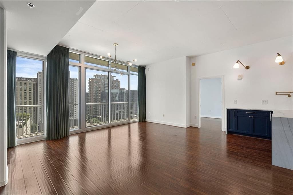 2 bedroom, 2 bathroom, 1,196 sq ft condominium for sale at 44 Peachtree Place 1534, Atlanta, GA 30309 — photo 6
