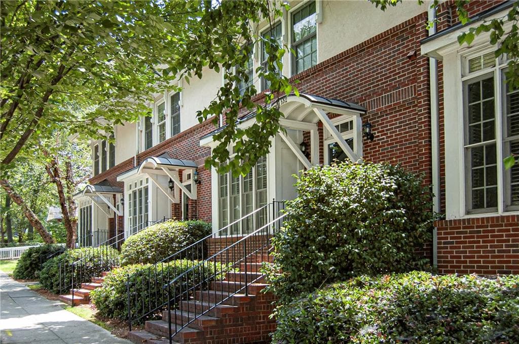 3 bedroom, 4 bathroom, 1,558 sq ft townhouse for sale at 130 Church Street, Decatur, GA 30030