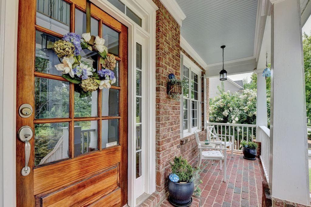 6 bedroom, 6 bathroom, 6,264 sq ft single family residence for sale at 4825 Meadow Park Lane, Suwanee, GA 30024 — photo 8